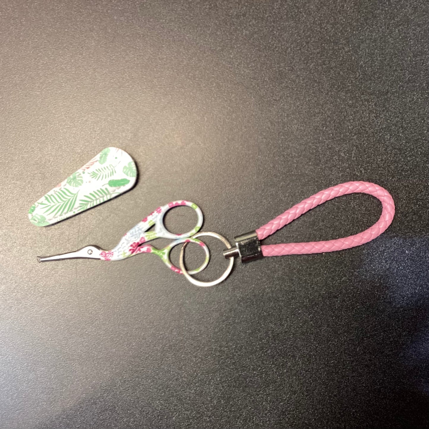 VW Scissors w/ light pink fob & sheath