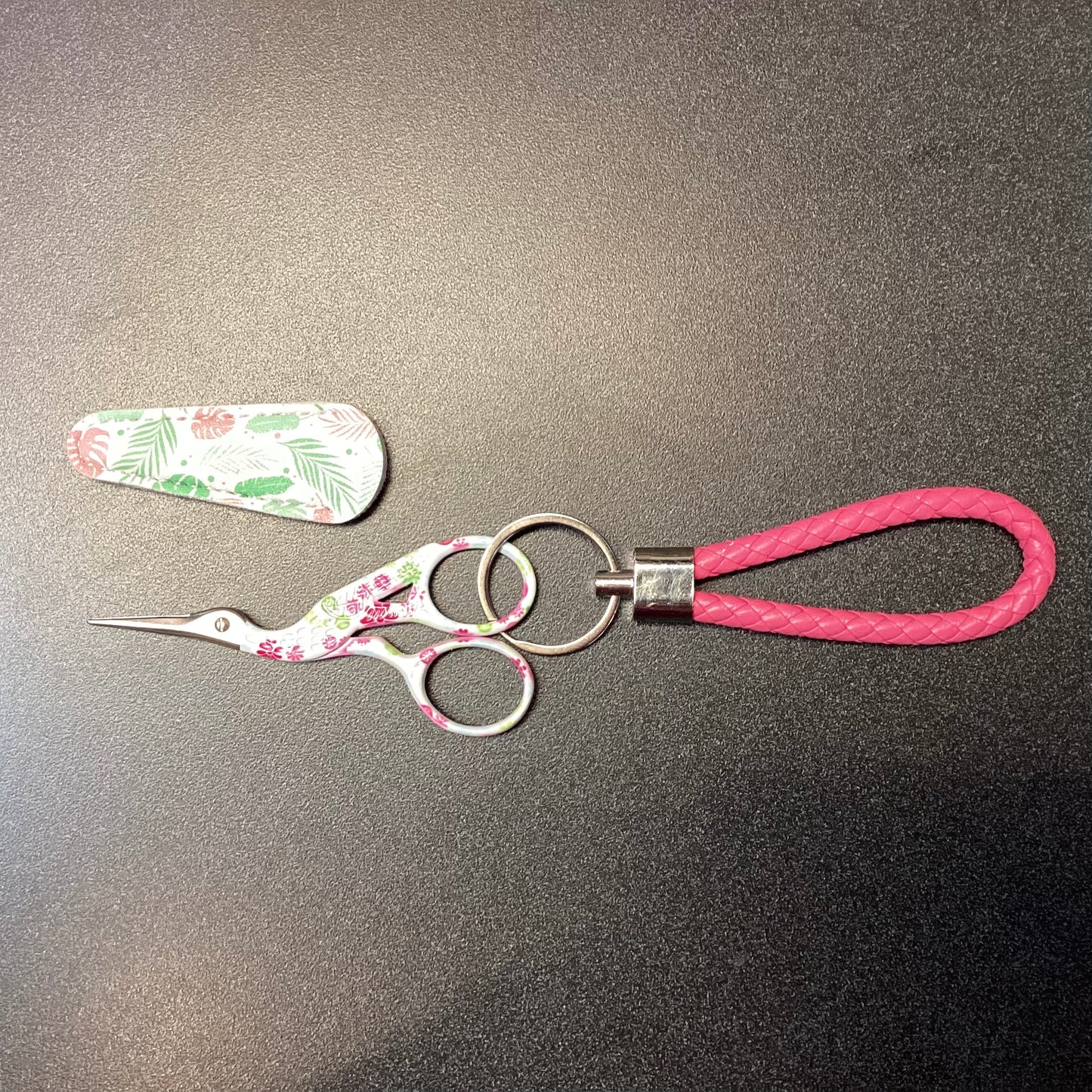 VW Scissors w/ dark pink fob & sheath