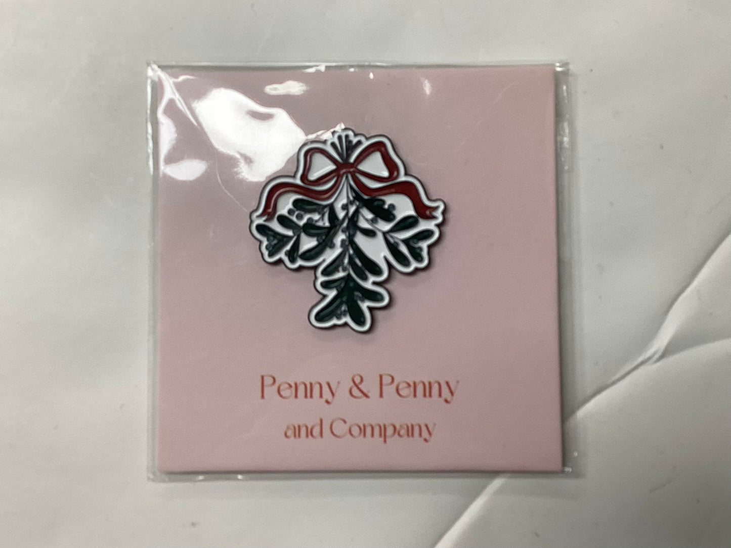 Red Bow Needle Minder