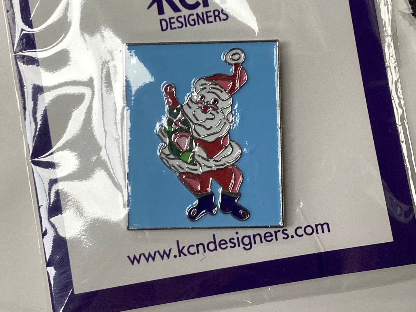Santa with Bubbly Needleminder