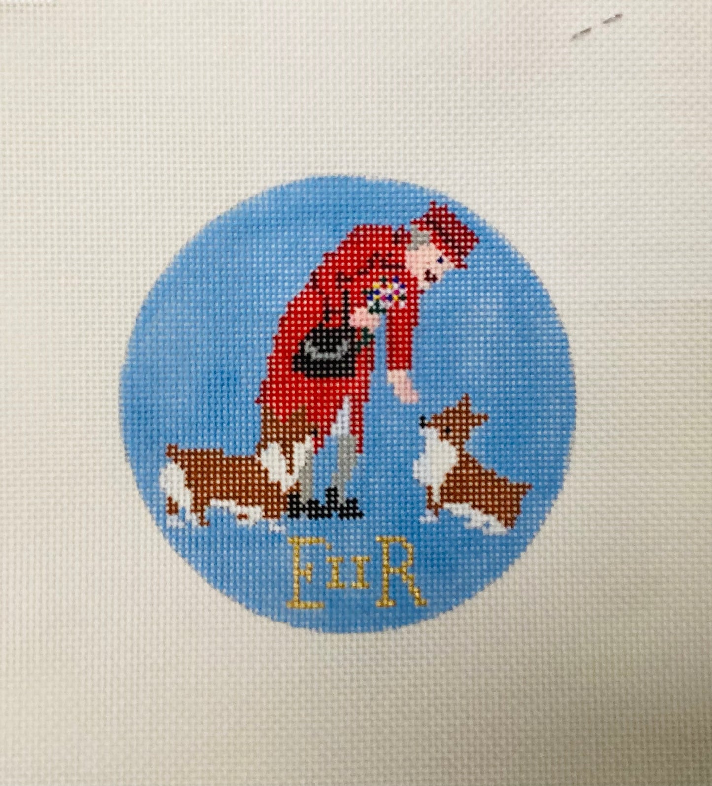 Queen with Corgis Round