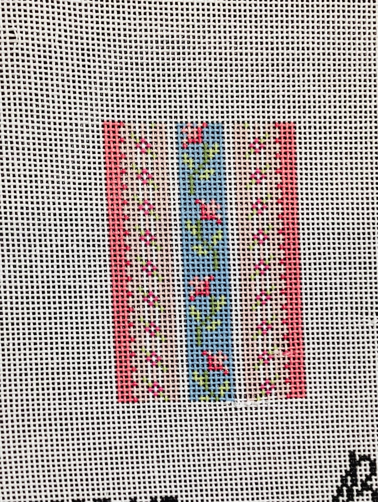 Frilly Lily Insert Needlepoint