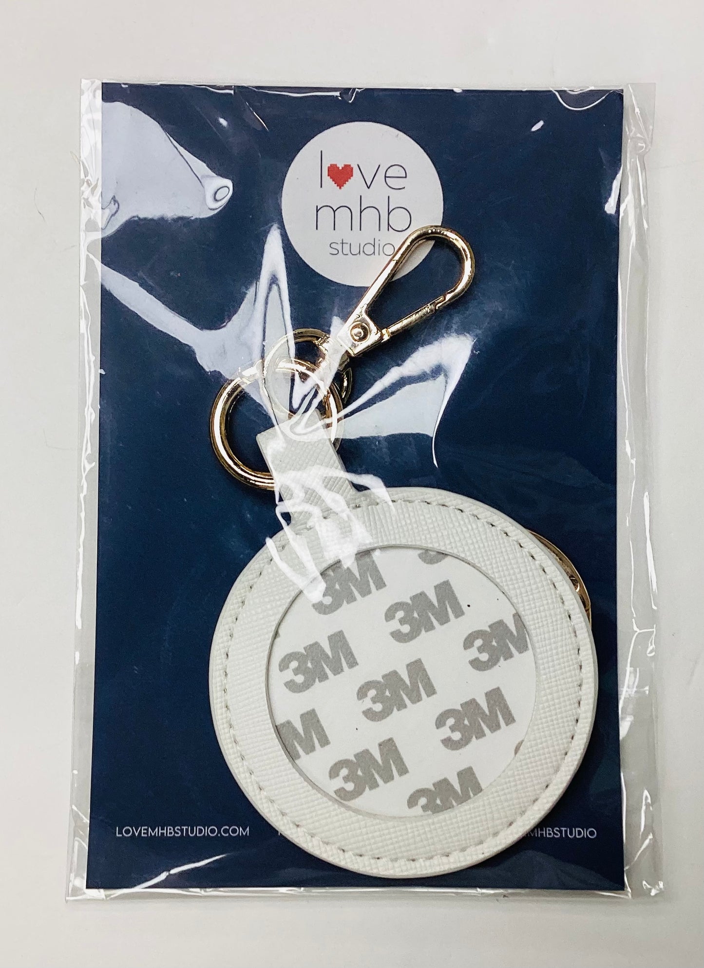 Leather Charm Round
