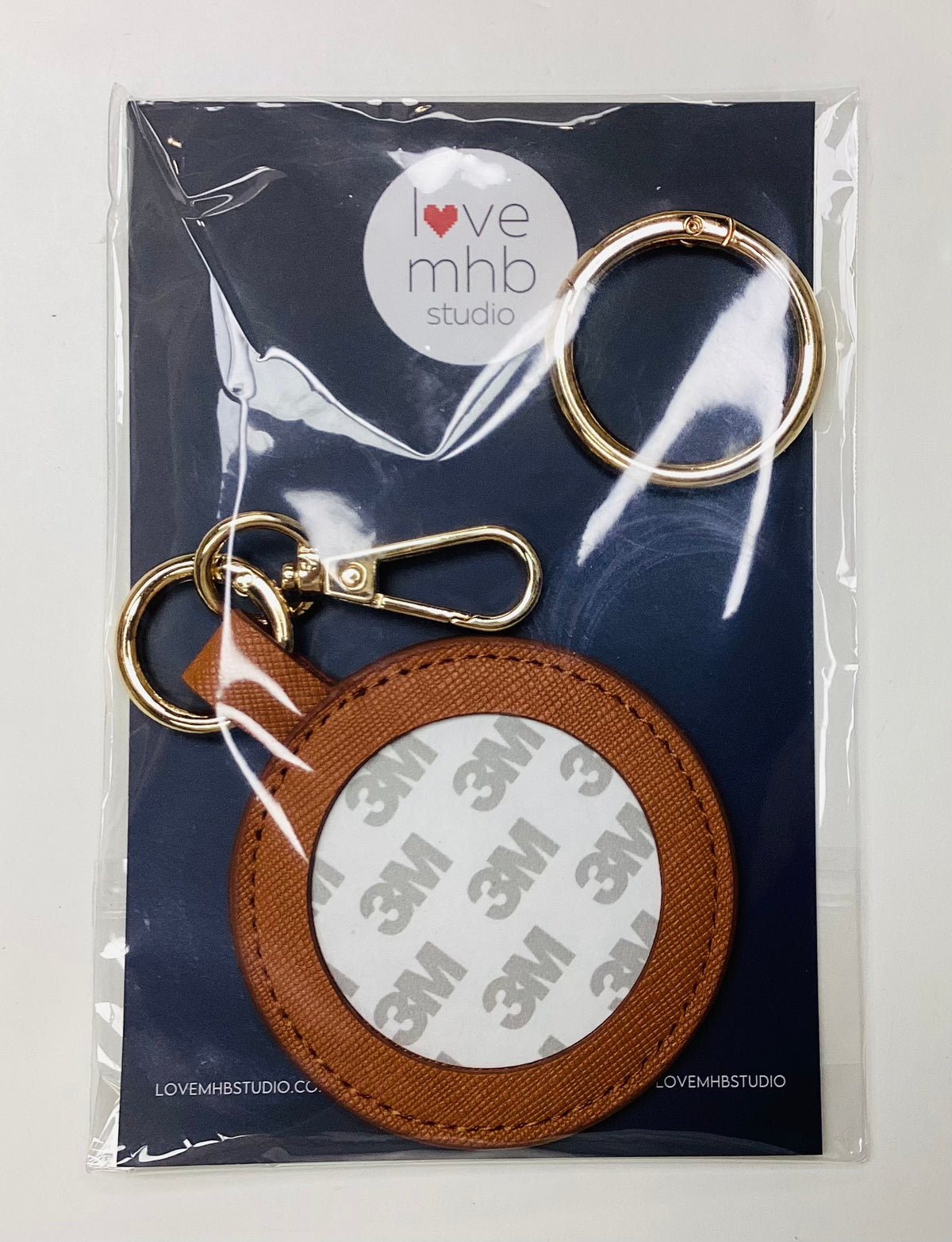 Leather Charm Round