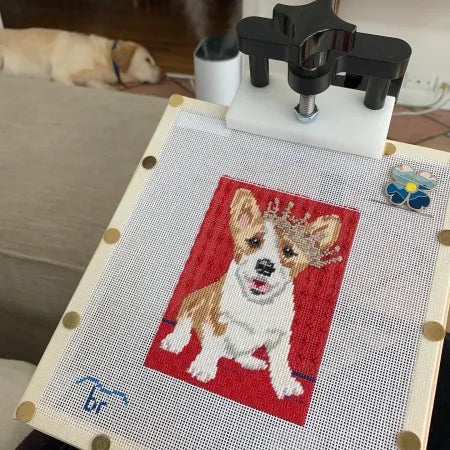 Corgi Queen (KIT)